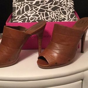Diane von Furstenberg peep toe 4” Slip ins